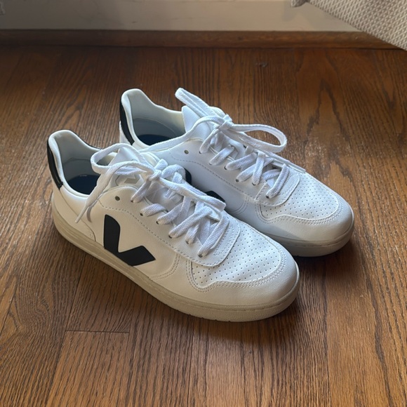 Veja V-10 - Picture 1 of 4